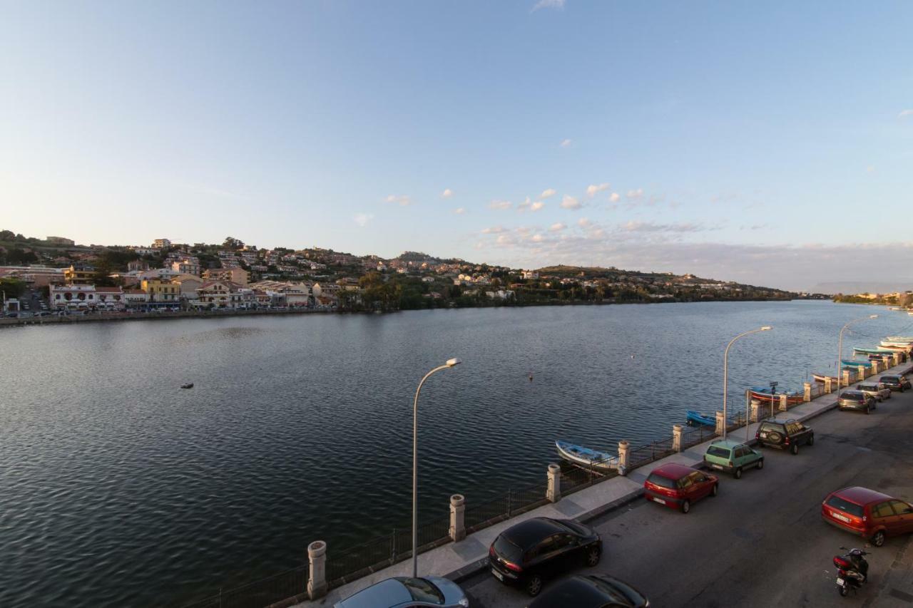 Case Panoramiche Sul Lago Μεσίνα Εξωτερικό φωτογραφία